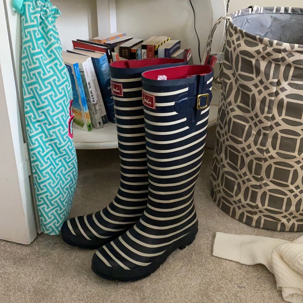 Brand new joules rain boots!!!